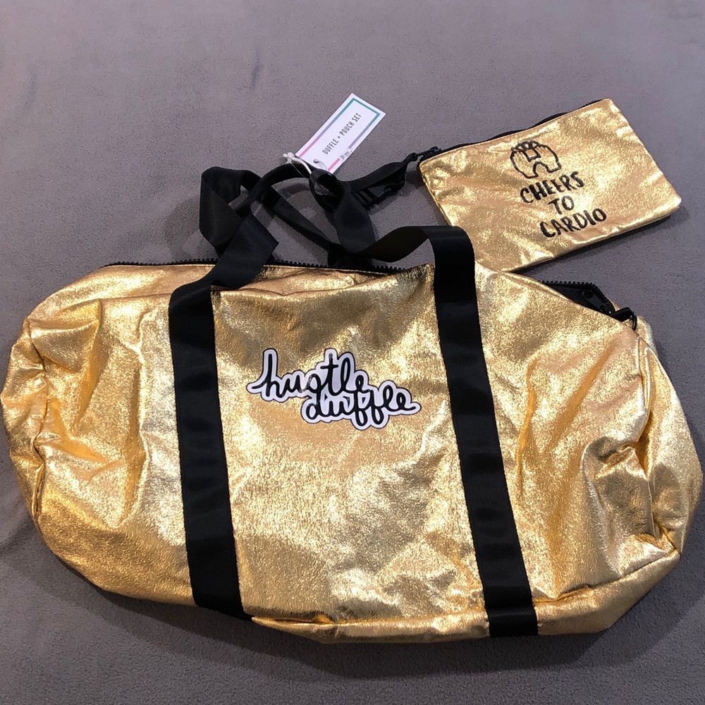 Macy’s NWT ($40) Gym Bag & Pouch Hustle Duffle by Twelve NYC